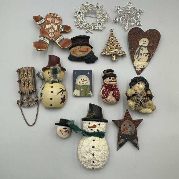 Vintage Christmas Brooch Lot Snowman Gingerbread Wreath Signed JJ Gerrys Radko - Picture 1 of 11